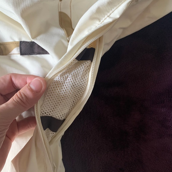 Snowboarding Jacket - Picture 7 of 10